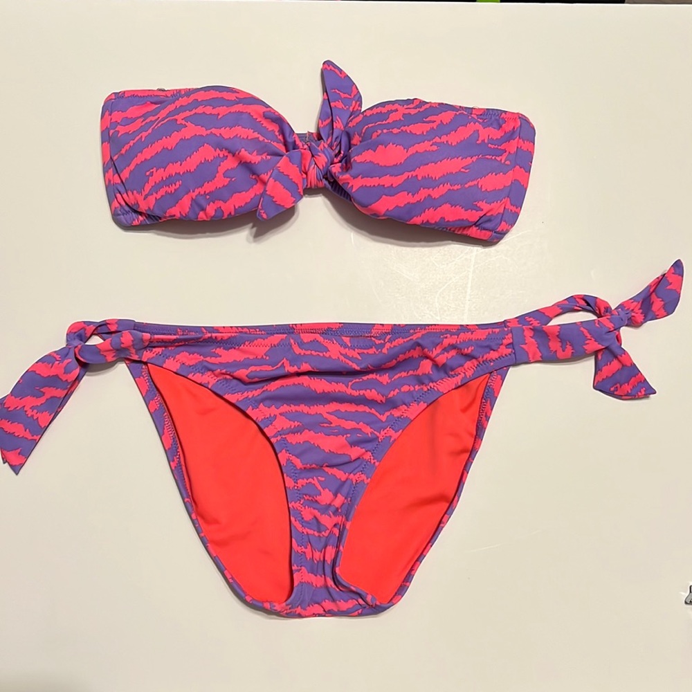 Victoria’s Secret Bikini Set